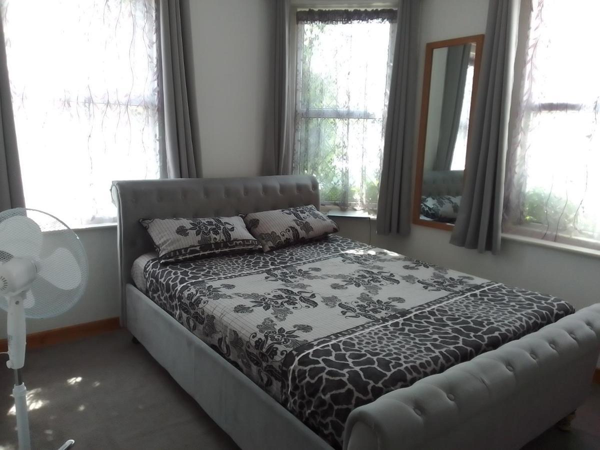 South Coast Guest Rooms With Free Parking Poole Zewnętrze zdjęcie